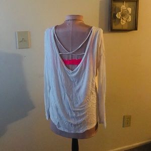 Flowy White Crossback Top 💗🖤💗